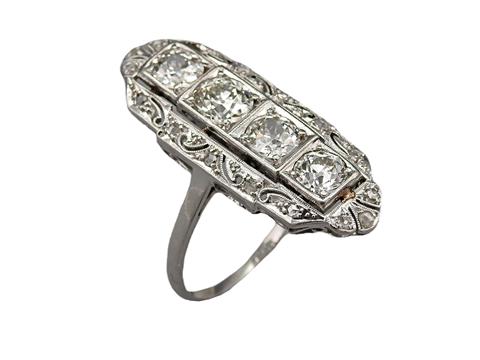 Art-Déco Ring mit Diamanten