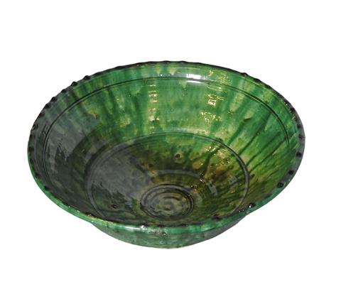 Flaschengrüne Keramikschüssel