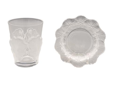 Lalique, Vase mit Eichenblatt-Dekor und kleine Honfleur Schale