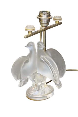 Lalique, Tischlampe mit Weizenkronen-Dekor