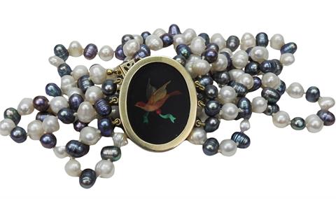 Ungewöhnliche Perlenkropfkette mit Pietra dura