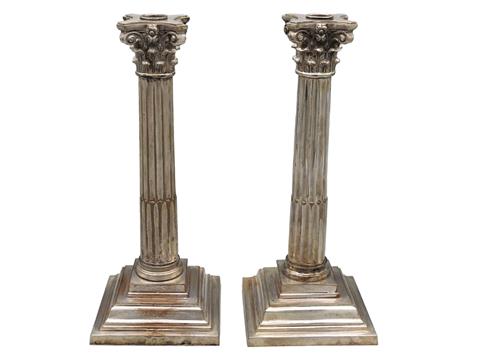 Zwei Große Leuchter in Form von Empire-Säulen