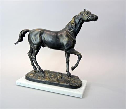 Detailreiche Pferde-Skulptur