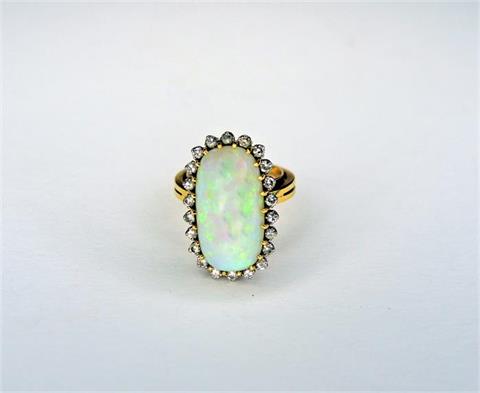 Feiner Opal-Ring