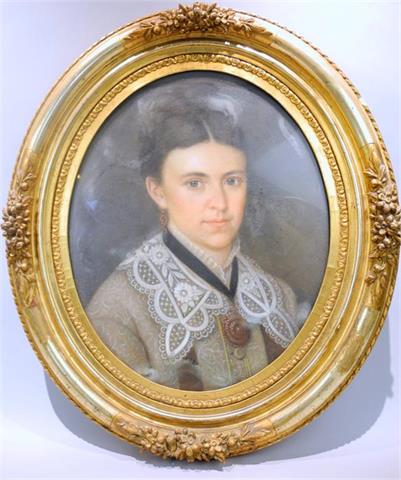 Ovales Damen-Porträt