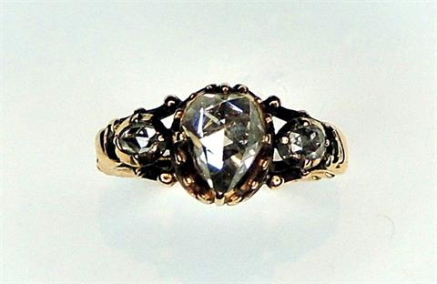Feiner, barocker Diamant-Ring