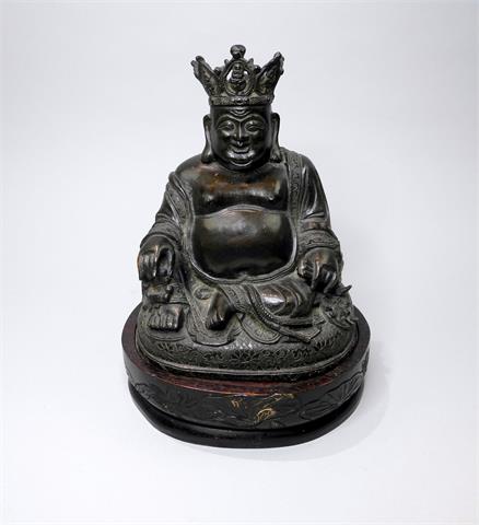 Bekrönter Buddha