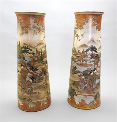 Paar asiatische Vasen