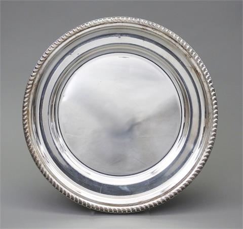 Dekorativer Silberteller
