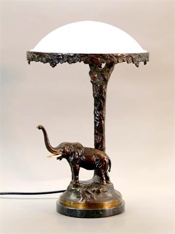 Julius Paul Schmidt-Fellin, Schreibtischlampe mit Elefantenfigur