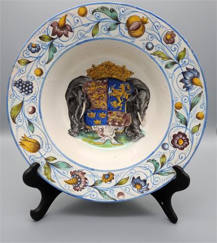 Gmundner Keramik, Schauteller mit Wappen