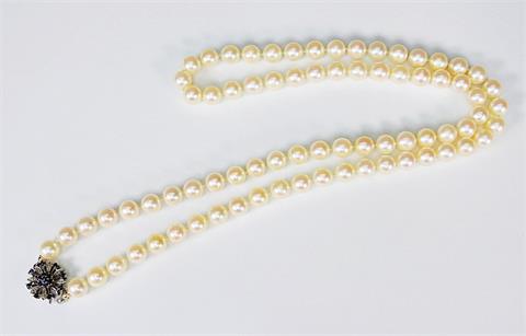 Schöne Perlenkette