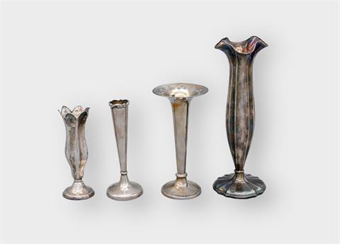 Konvolut von vier eleganten Vasen
