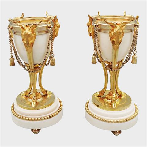 Zwei Casolettes im Louis XVI-Stil